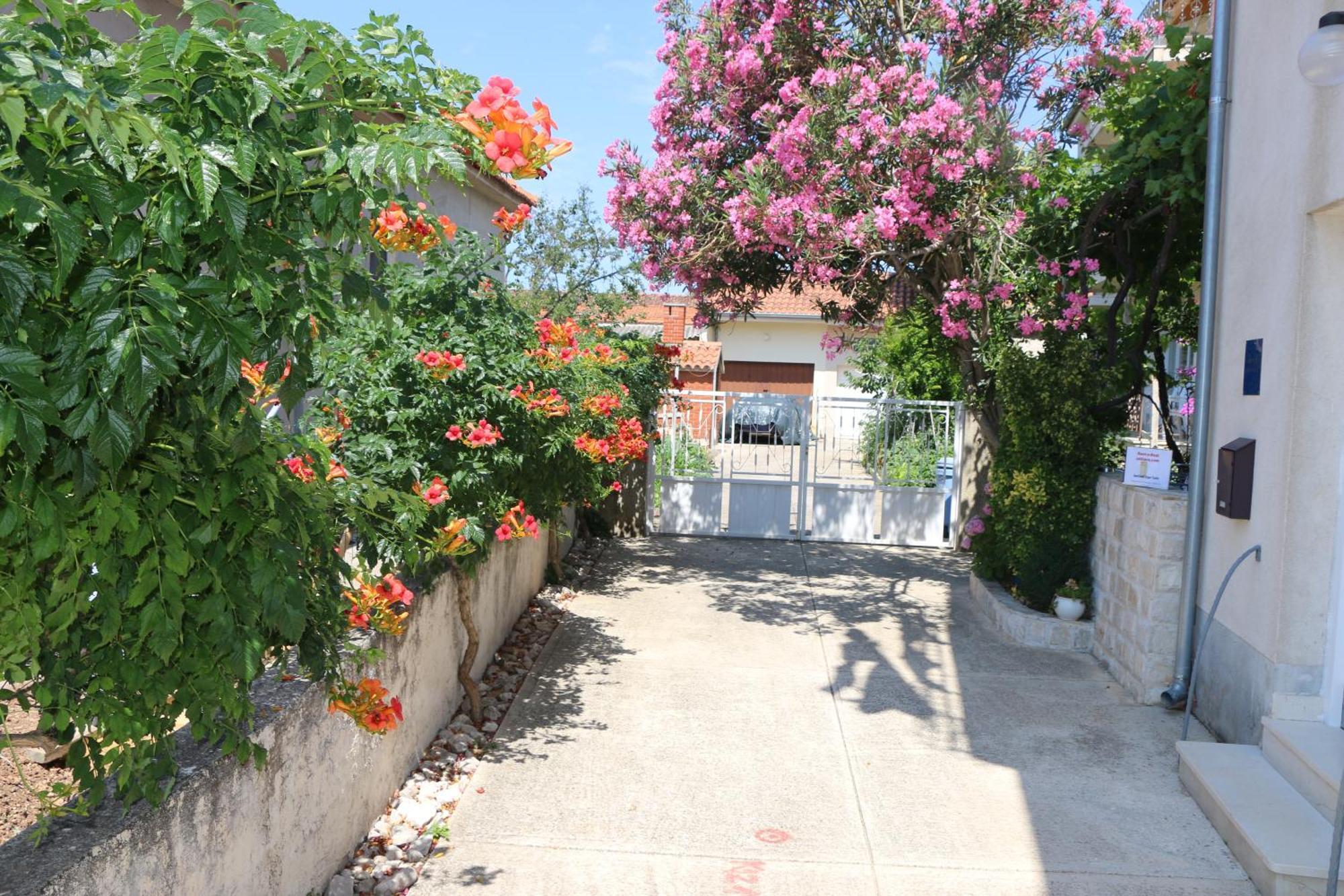 Apartment Grgas-Tucilo Zablace Exterior photo